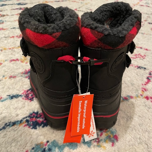 NWT Joe Fresh winter boots - Picture 4 of 5